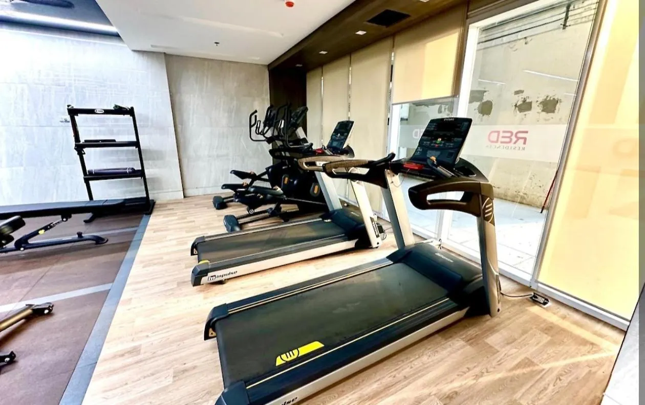Staycation At Red Residence Manila